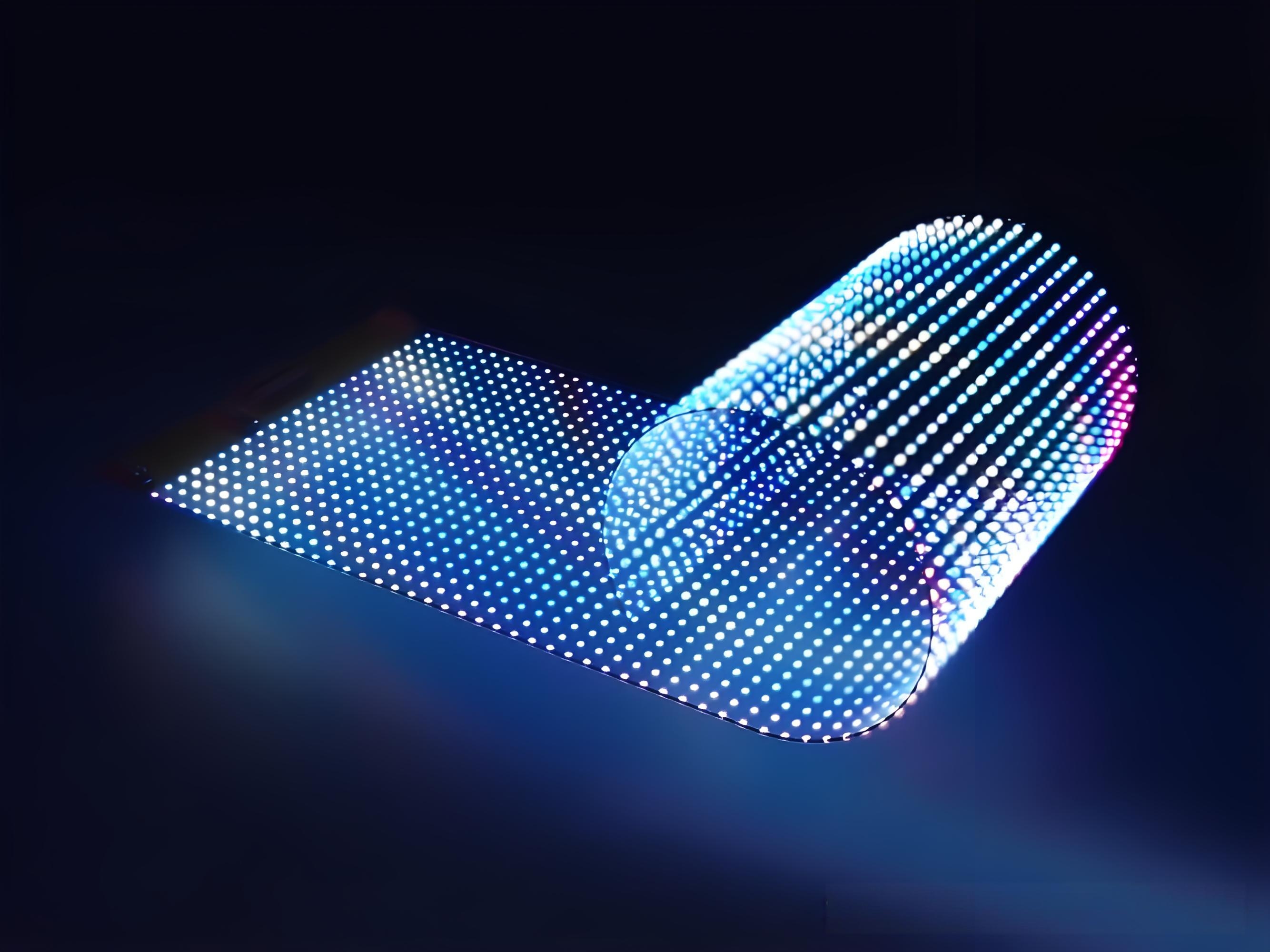 LED晶膜屏和LED全息透明屏区别