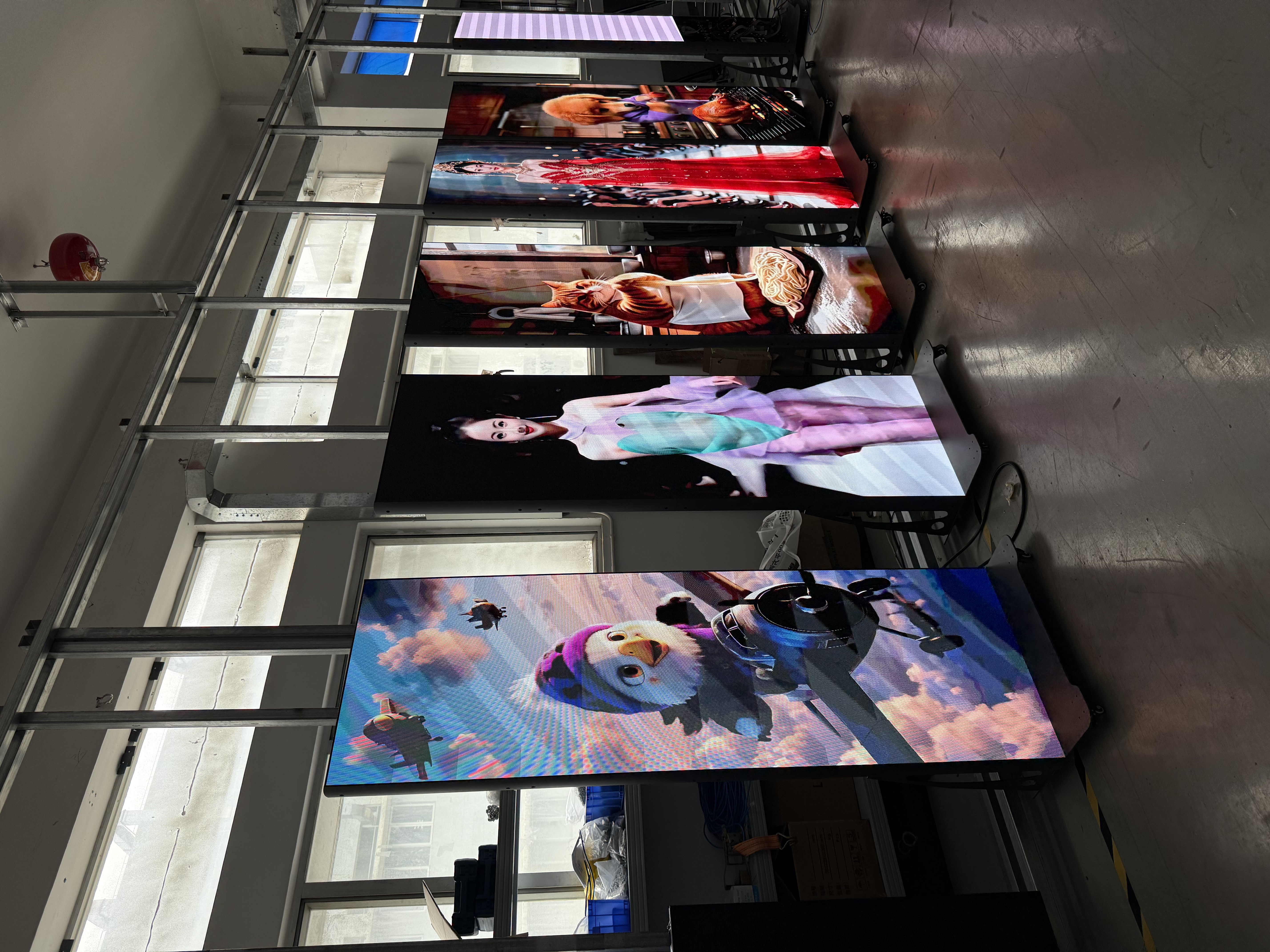 当光影遇上创意，静态海报从此“活”起来！